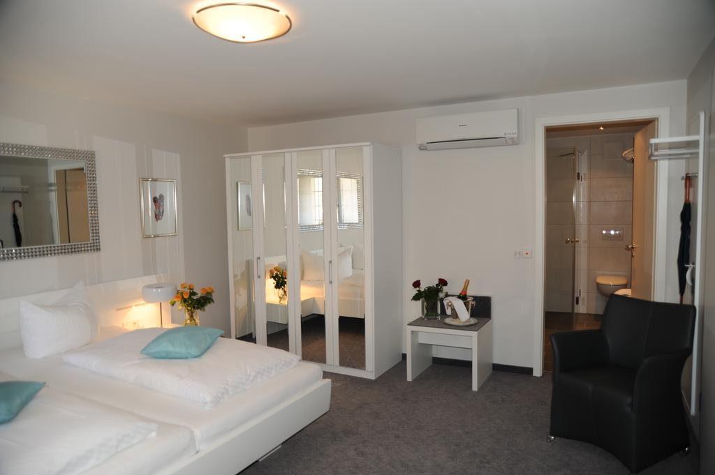 Hotel Adler - Weil Am Rhein Exteriör bild
