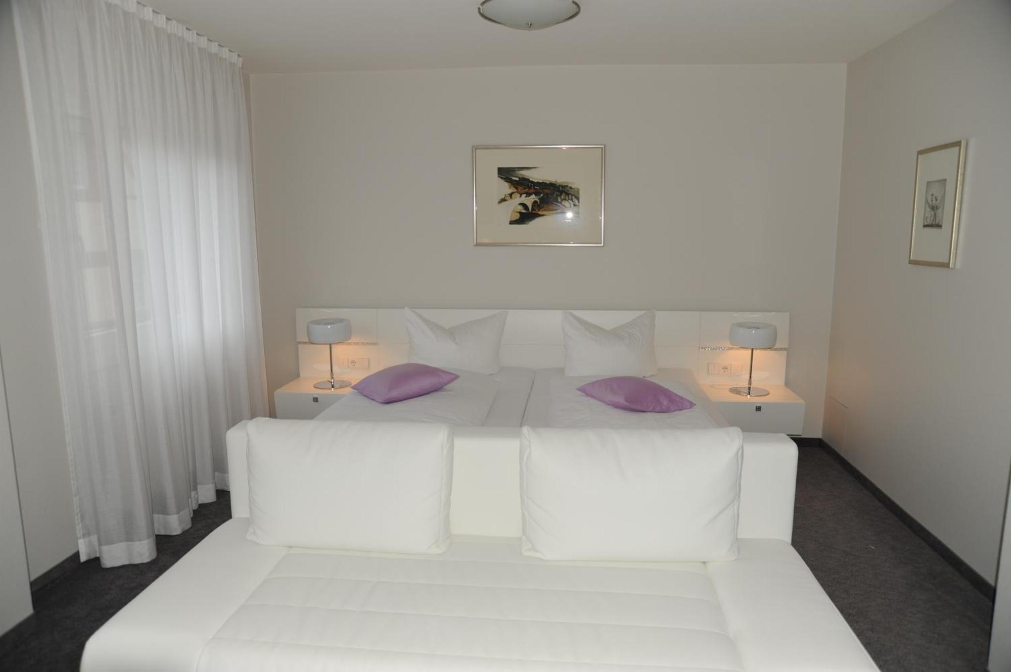 Hotel Adler - Weil Am Rhein Exteriör bild
